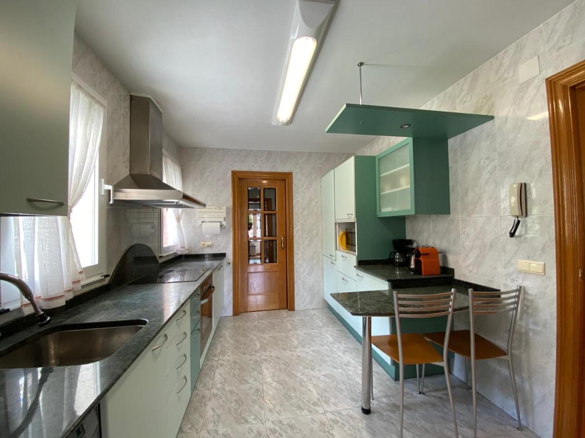 Casa Chalet Jardin Particular Ideal Grupos Y Familias Baranain Exteriér fotografie